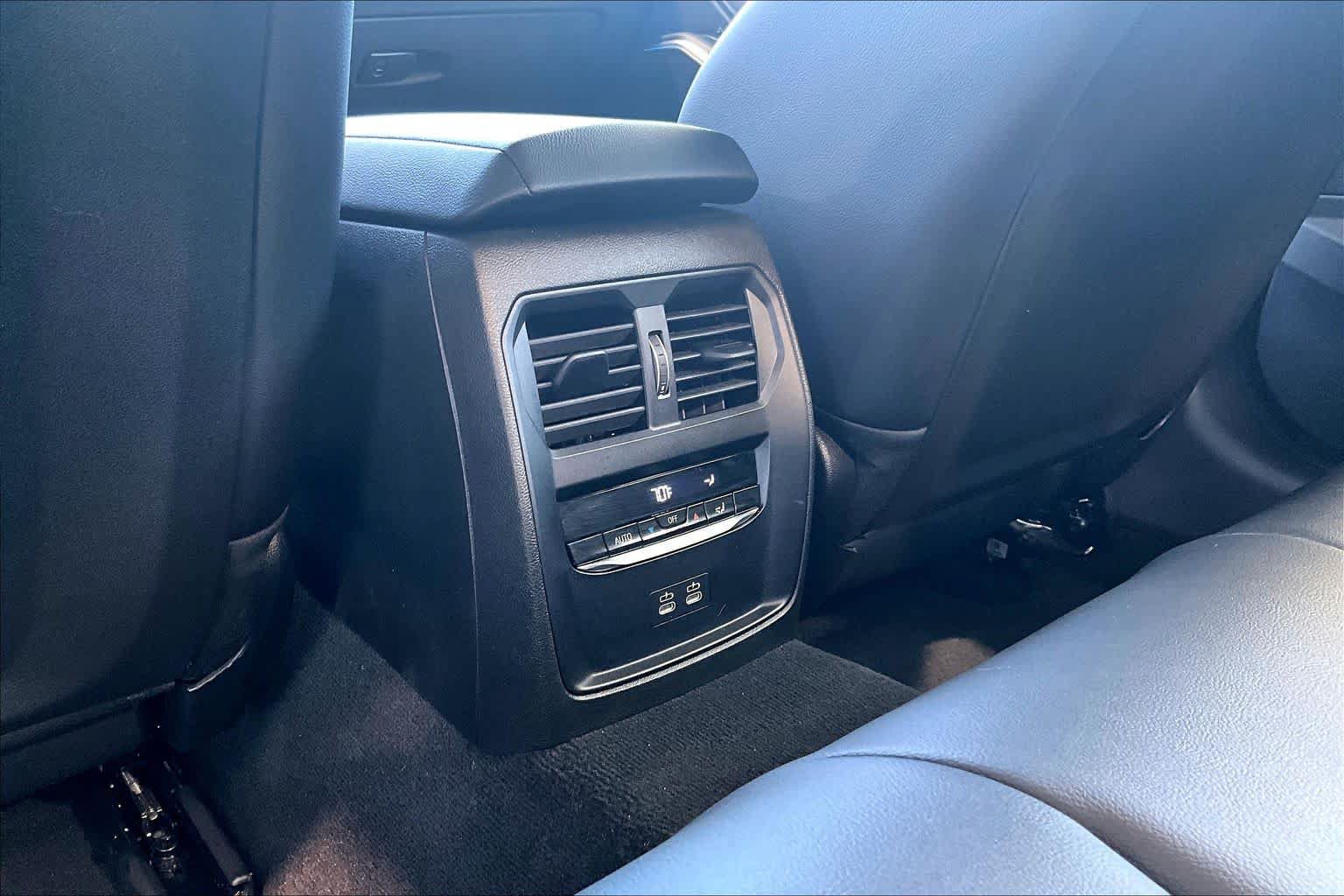 Used 2025 BMW 330i Sedan RWD image 33
