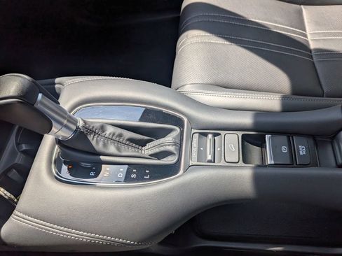 Certified 2024 Honda HR-V EX-L image 15
