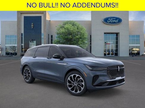 New 2026 Lincoln Nautilus Reserve image 8