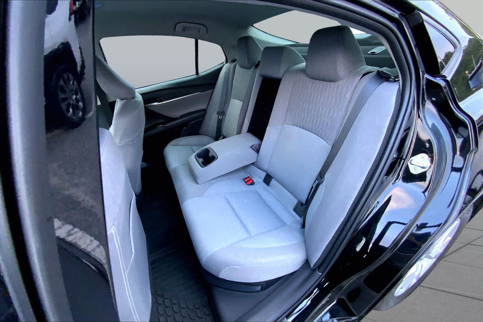Used 2026 Toyota Camry LE w/ Convenience Package FWD image 18