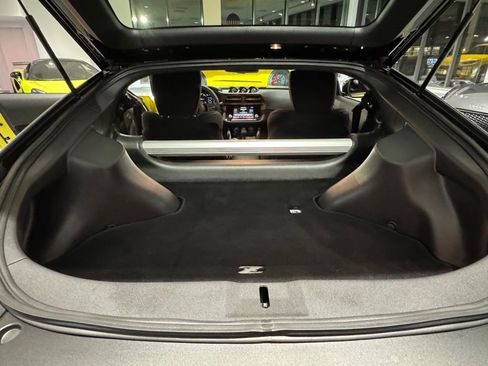 Used 2024 Nissan Z Sport w/ Floor Mat Package image 13