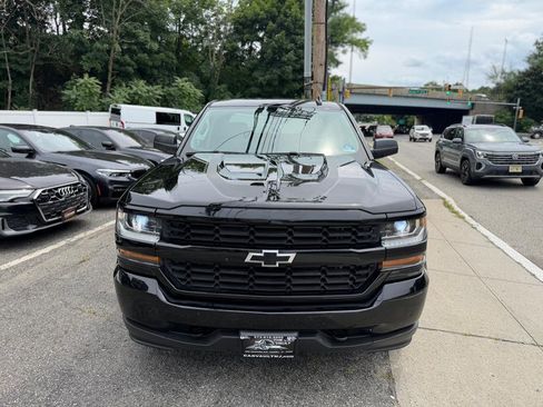 Used 2018 Chevrolet Silverado 1500 Custom w/ Custom Value Package AWD/4WD image 4