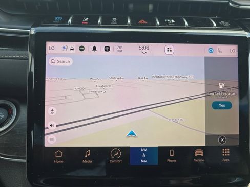 Used 2022 Jeep Grand Cherokee Overland w/ Luxury Tech Group IV image 42