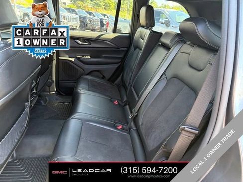 Used 2024 Jeep Grand Cherokee Altitude AWD/4WD image 19