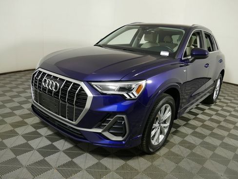 Used 2021 Audi Q3 2.0T Premium Plus w/ Premium Plus Package image 7