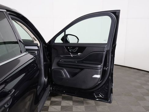 Used 2023 Lincoln Corsair Standard image 20
