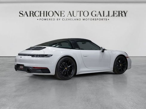 Used 2021 Porsche 911 Targa 4 image 2