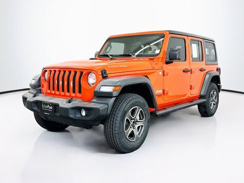 Used 2018 Jeep Wrangler Unlimited Sport S image 3