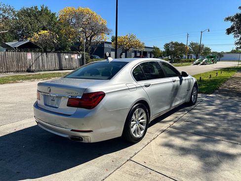 Used 2013 BMW 740Li image 7