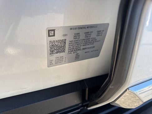 Used 2021 GMC Yukon Denali image 39