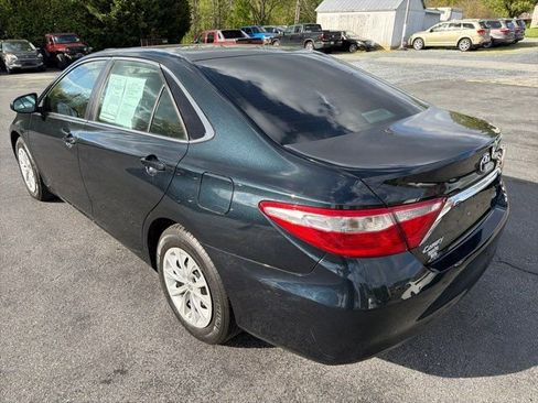 Used 2015 Toyota Camry LE FWD image 10