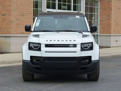 Used 2026 Land Rover Defender 110 S AWD/4WD image 4