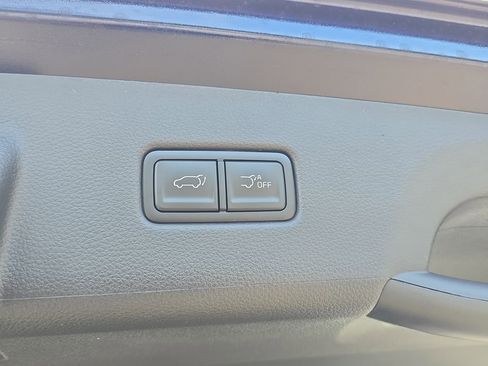 New 2026 Kia Carnival EX image 11