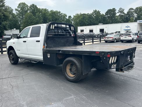 Used 2020 RAM 3500 Tradesman w/ Chrome Appearance Group AWD/4WD image 6