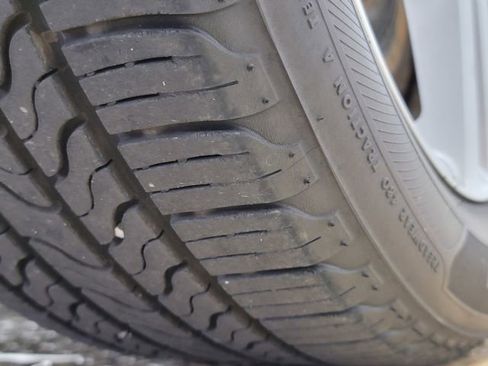 Used 2023 Mercedes-Benz GLB 250 4MATIC image 13