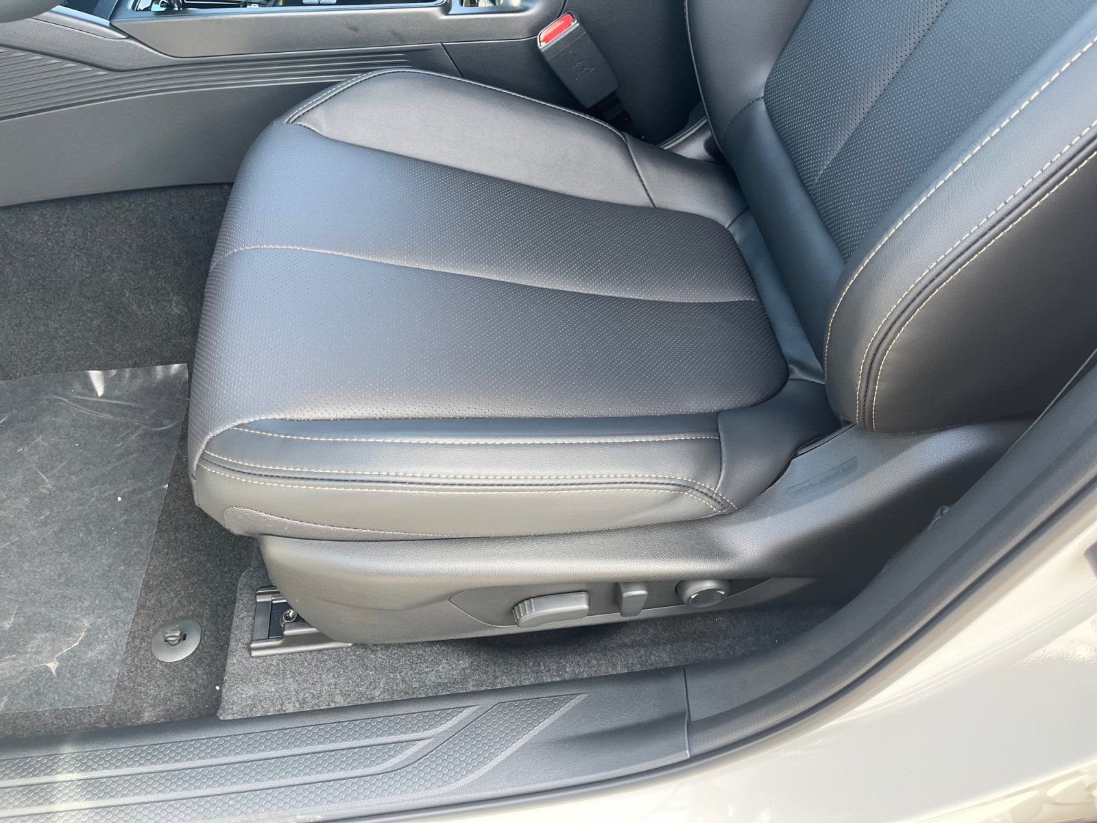 New 2026 Subaru Outback Limited XT AWD/4WD image 14