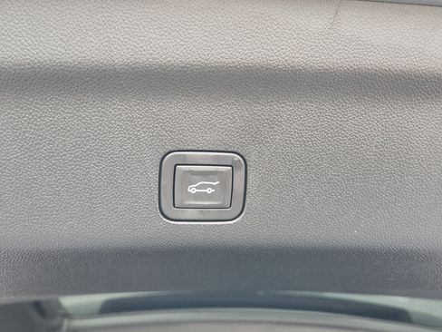 Used 2025 GMC Yukon Elevation w/ LPO, Floor Liner Package AWD/4WD image 23