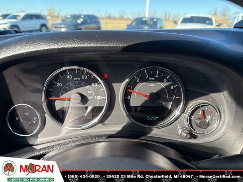 Used 2015 Jeep Wrangler Unlimited Rubicon w/ Connectivity Group image 14