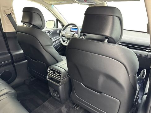 Used 2025 Genesis GV80 2.5T Standard AWD/4WD image 44