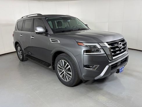 Used 2023 Nissan Armada SL w/ Captain's Chairs Package RWD image 2
