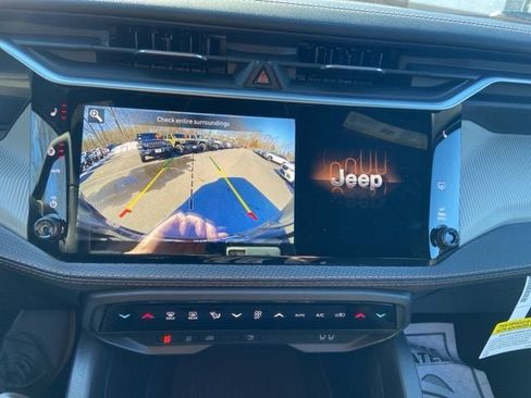 Certified 2026 Jeep Cherokee Limited AWD/4WD image 19