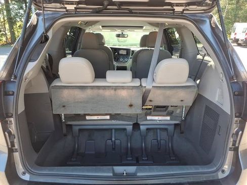 Used 2017 Toyota Sienna XLE w/ XLE Navigation Package AWD/4WD image 13