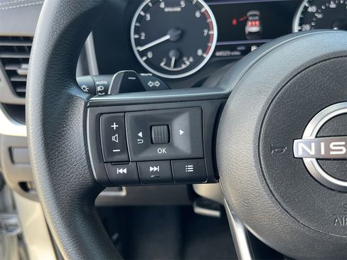 Certified 2024 Nissan Rogue S image 10