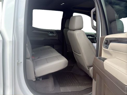 Used 2024 Chevrolet Silverado 1500 LTZ w/ LTZ Convenience Package II image 8