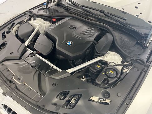 Used 2022 BMW 530i xDrive w/ Premium Package AWD/4WD image 12