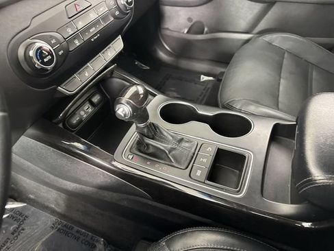 Used 2017 Kia Sorento EX AWD/4WD image 17