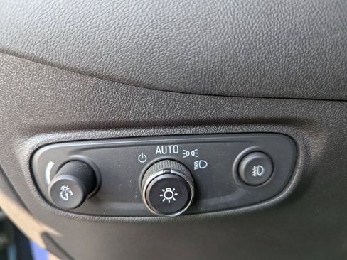 Used 2020 Chevrolet Equinox LT AWD/4WD image 21
