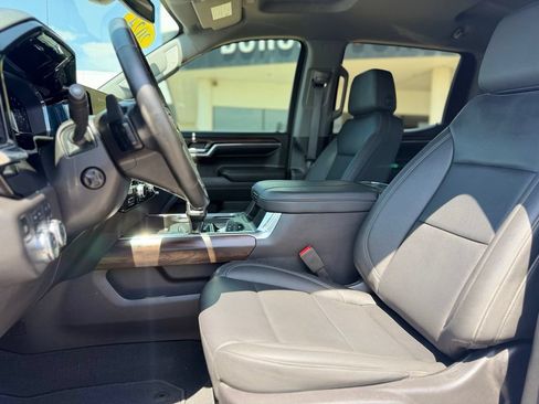 Used 2024 GMC Sierra 1500 SLT AWD/4WD image 7