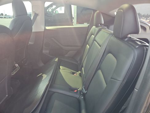 Used 2021 Tesla Model Y Long Range AWD/4WD image 5