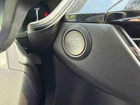 Used 2024 Ford Escape ST-Line AWD/4WD image 29