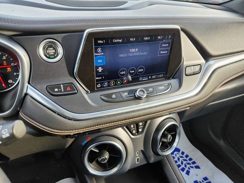 Used 2022 Chevrolet Blazer Premier w/ Enhanced Convenience Package image 9