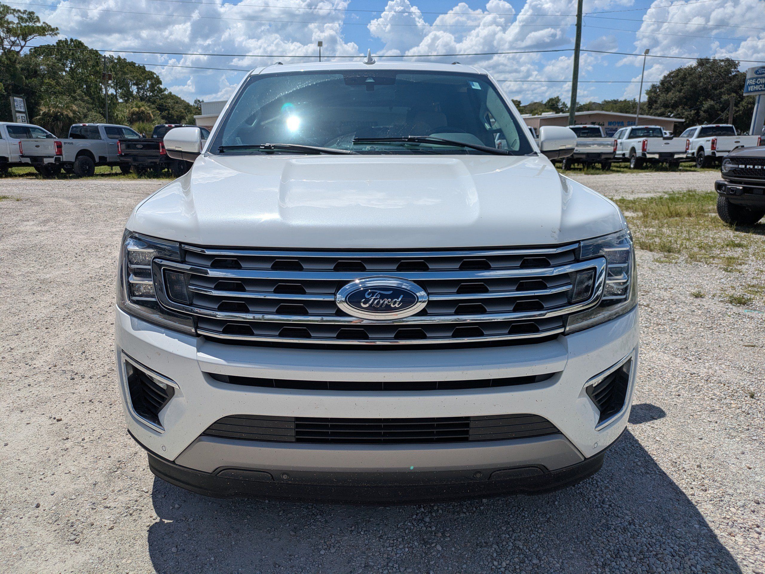 Used 2021 Ford Expedition Limited RWD image 9