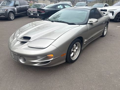 Used 2001 Pontiac Firebird Formula w/ Protection Group RWD image 3