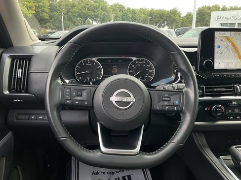 Used 2023 Nissan Pathfinder SL w/ SL Premium Package FWD image 40