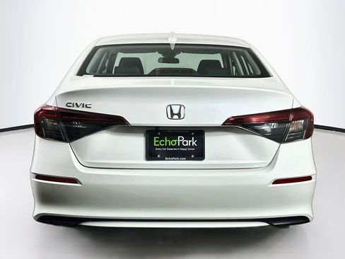 Used 2025 Honda Civic LX image 7