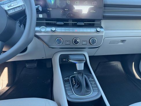 New 2026 Hyundai Kona SE FWD image 11