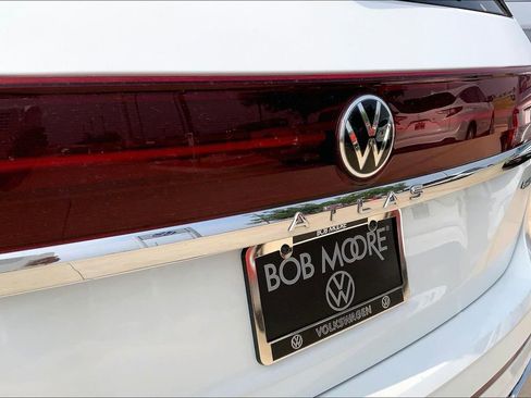 Used 2024 Volkswagen Atlas SEL Premium R-Line AWD/4WD image 8