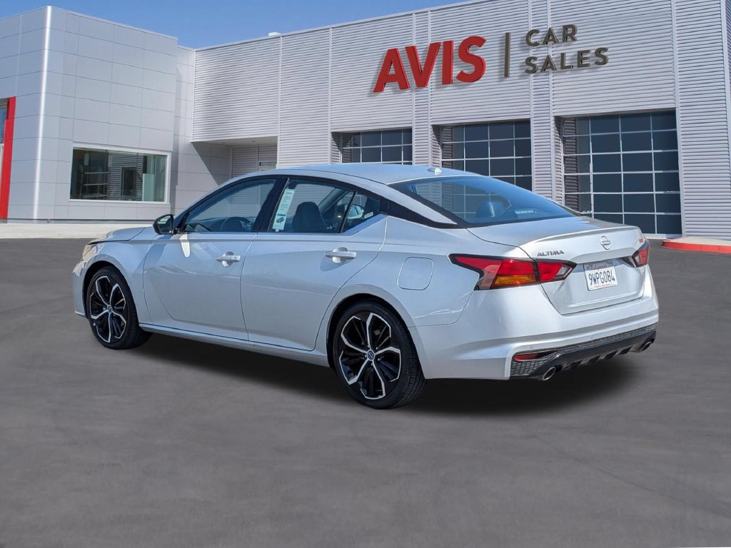 Used 2025 Nissan Altima 2.5 SR FWD image 9