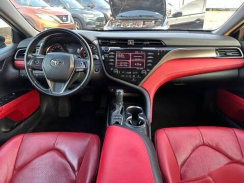 Used 2019 Toyota Camry XSE FWD image 21