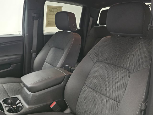 Used 2024 Chevrolet Colorado LT w/ LT Convenience Package II RWD image 24