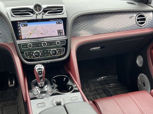 Certified 2023 Bentley Bentayga Extended Wheelbase image 30