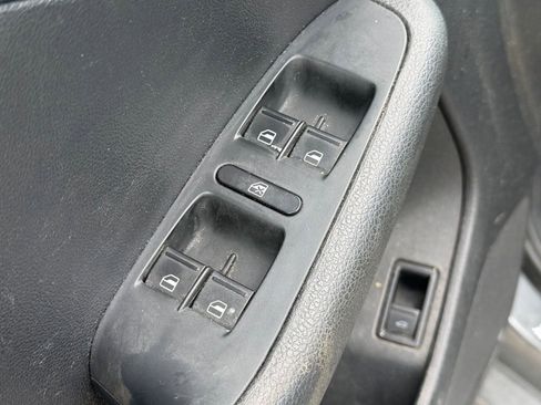 Used 2017 Volkswagen Jetta S FWD image 20