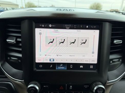 Used 2022 RAM 3500 Laramie image 20