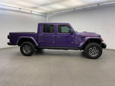 New 2026 Jeep Gladiator Mojave image 2