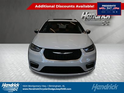 New 2026 Chrysler Pacifica Pinnacle