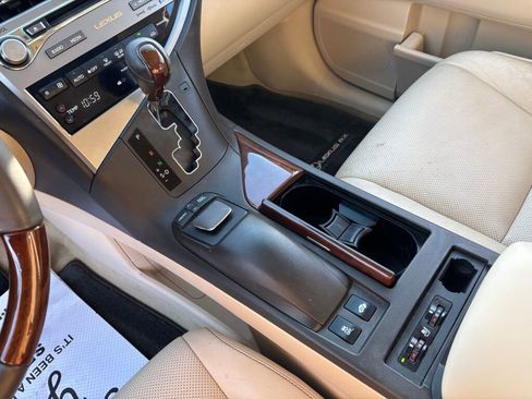 Used 2013 Lexus RX 450h AWD image 16